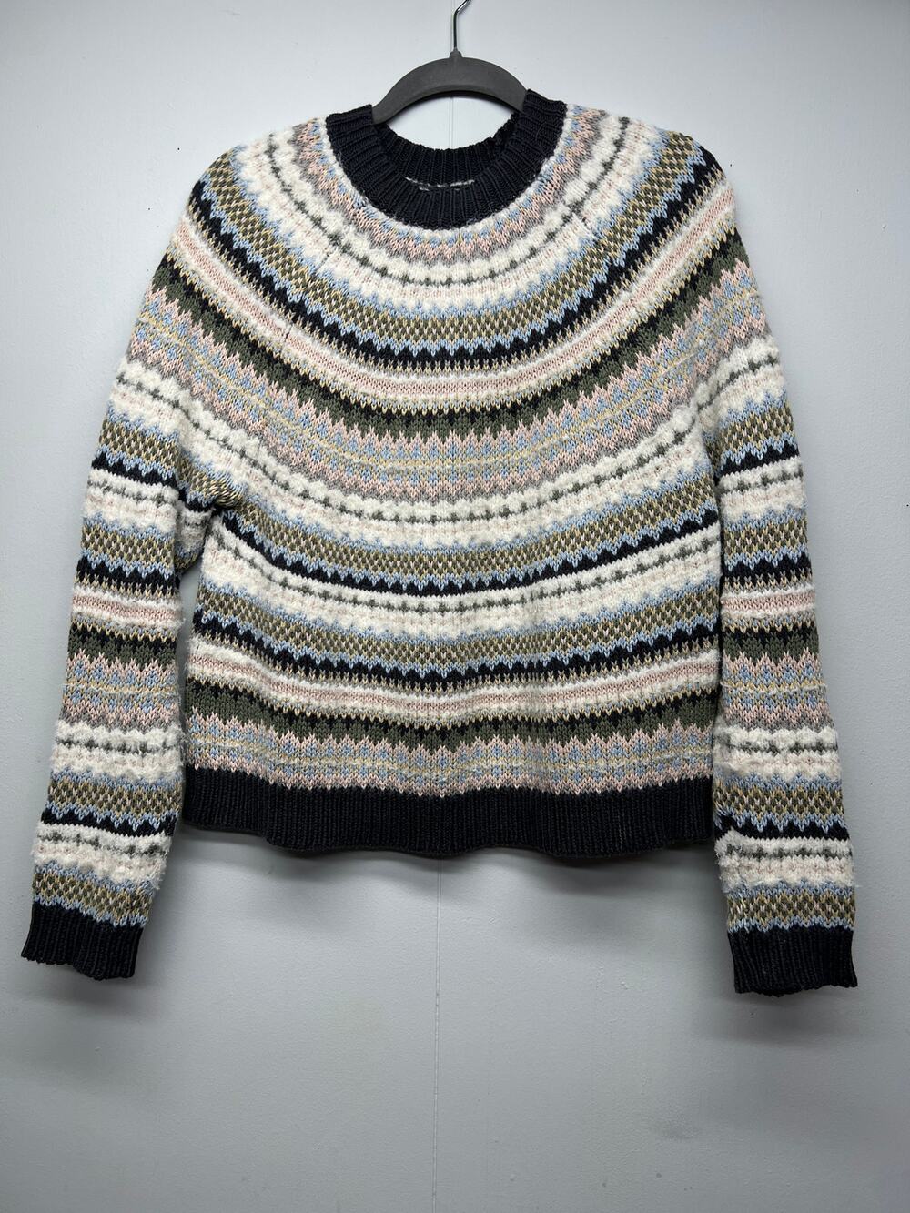American Eagle Crew Neck Fair Isle Knit Sweater Womens Medium Nordic Breathable